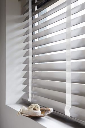 Дерев'яні жалюзі білі